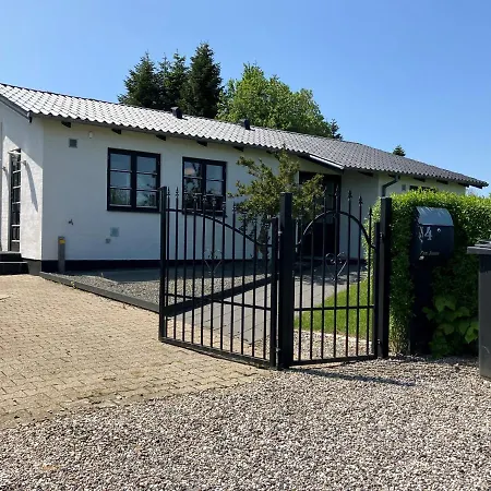 Five-bedroom House Located In * Børkop