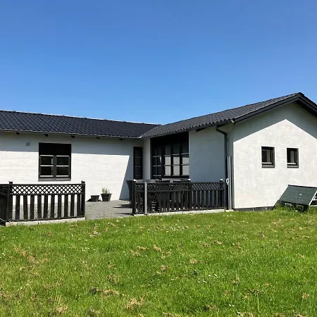 Five-bedroom Located In Apartament Børkop