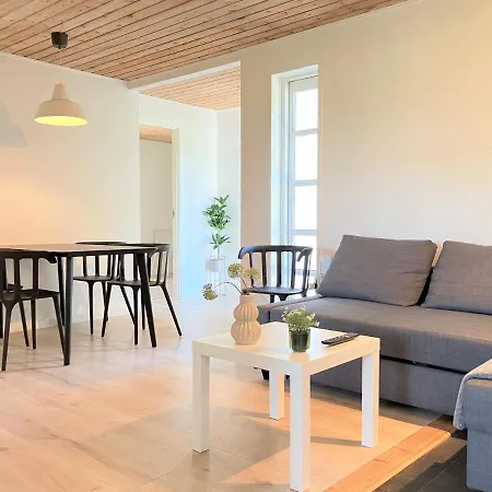 Five-bedroom House Located In Lägenhet *