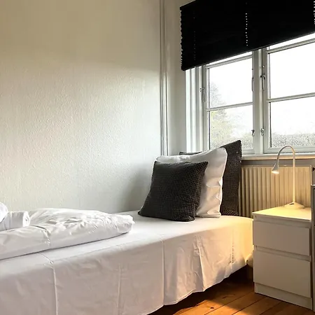 Five-bedroom House Located In * Børkop