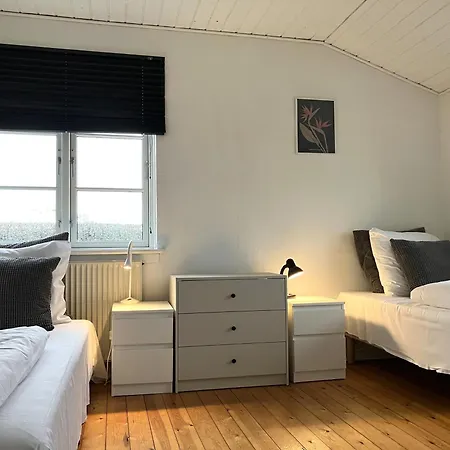 Lägenhet Five-bedroom House Located In